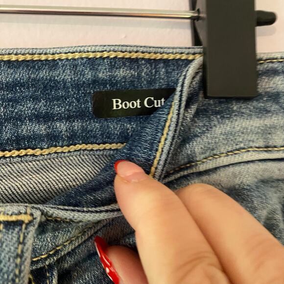 Judy Blue Women's size 11 / 30 Boot Cut Medium Wash Jeans Minimalist Stretch - Picture 3 of 13